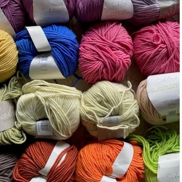 SUBLIME BY SIDAR - 24 ASSORTED SKEINS -  BEAUTIFUL COLORS - Picture 4 of 7